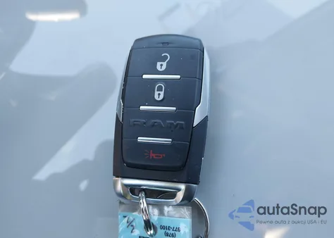 2022 Ram 1500 Big Horn 4X4 5'7 Box z USA, uszkodzony, nr VIN 1C6RRFFG7NN417265